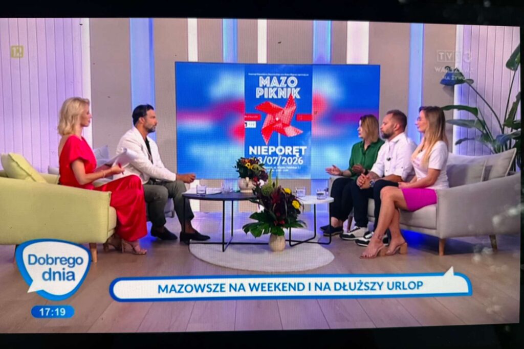 Kolaż zdjęć z programu TVP3 o atrakcjach Warszawy i Mazowsza.
